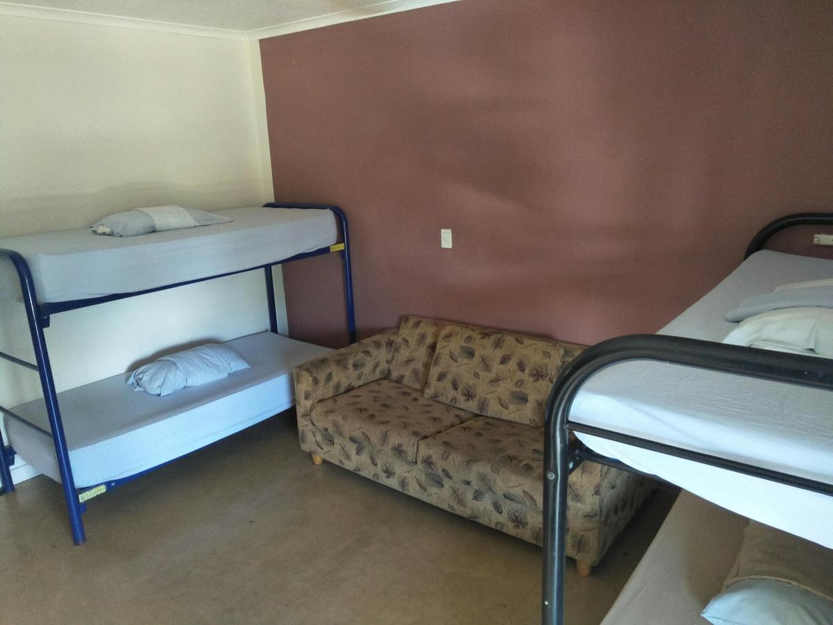 Palm Court Backpackers Hostel Katherine Kültér fotó