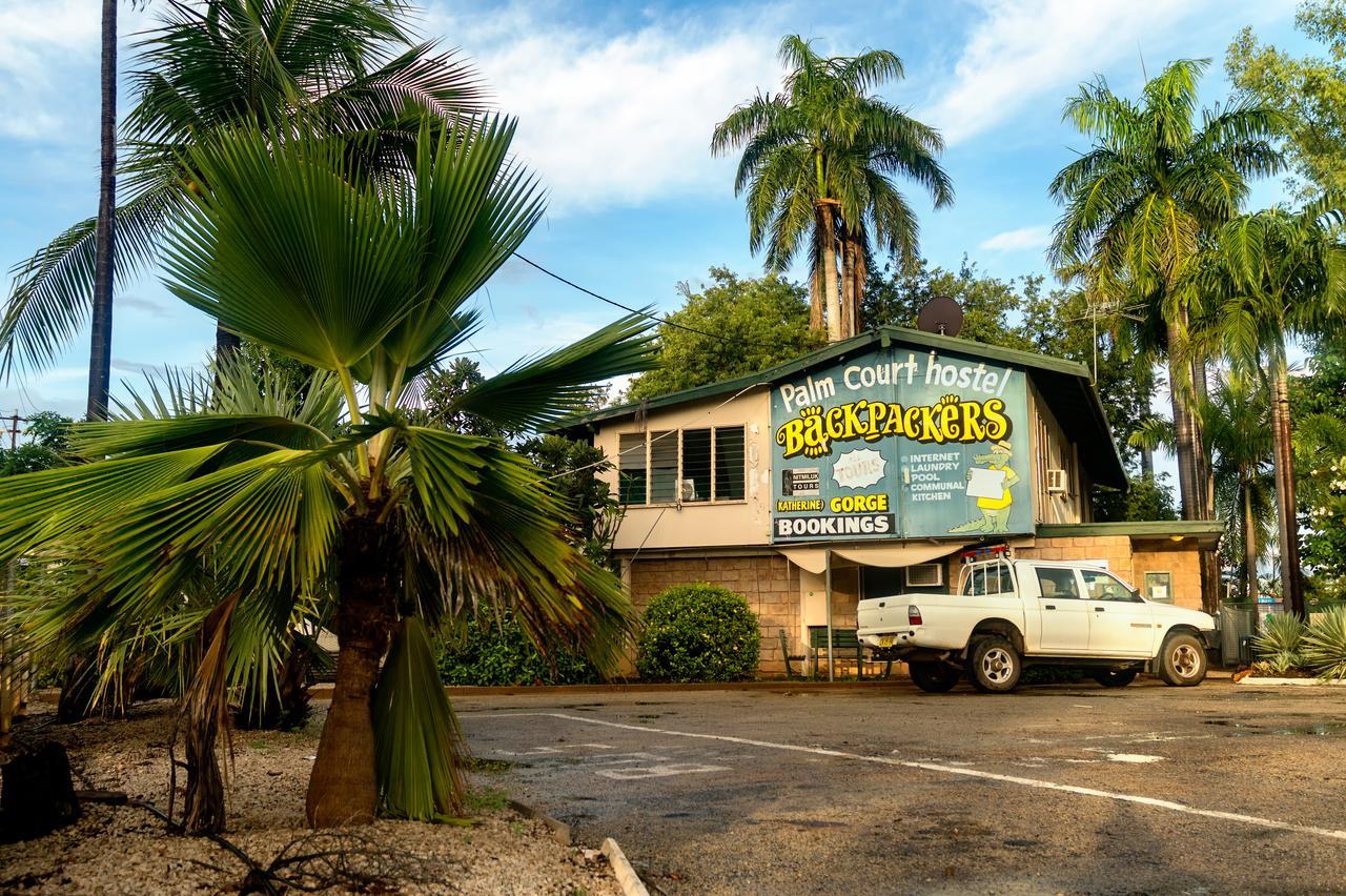 Palm Court Backpackers Hostel Katherine Kültér fotó
